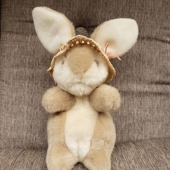 Vintage 1987 bunny rabbit  - Picture 2 of 9